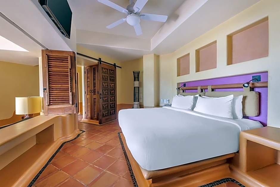 Hilton Grand Vacations Club Zihuatanejo Mexico