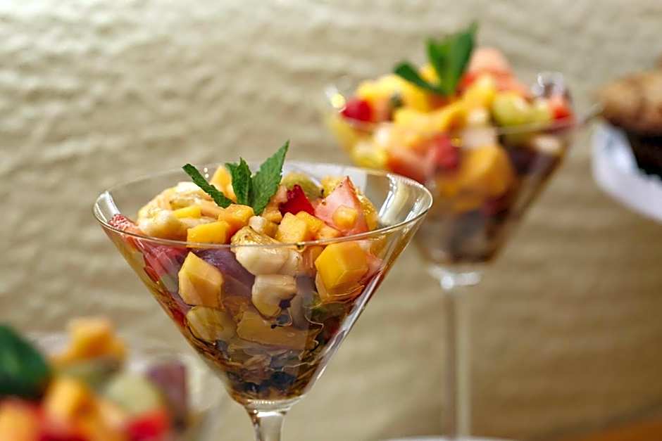 Riverside Guest Lodge