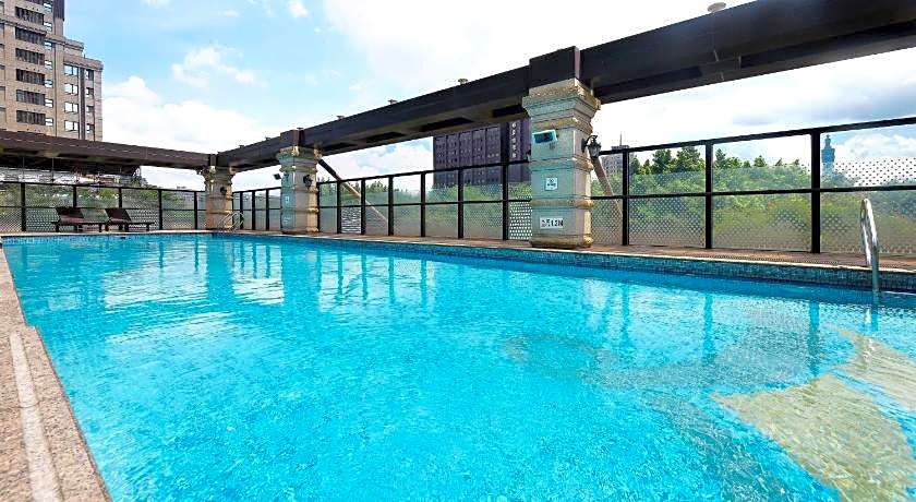 Fullon Hotel Taipei, Central