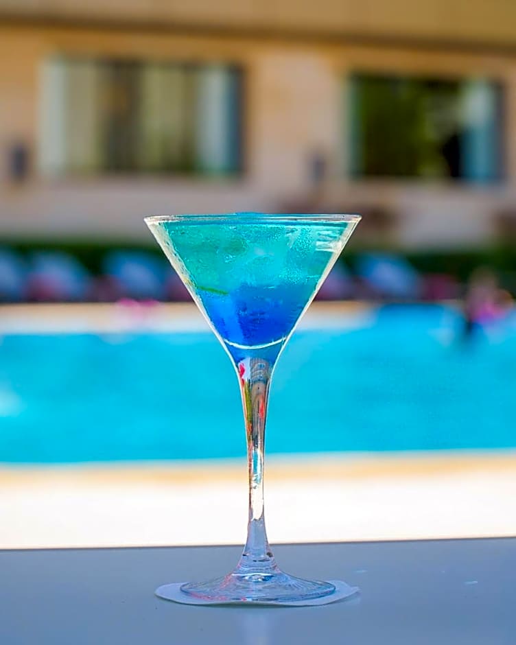 Royal Tulip City Center