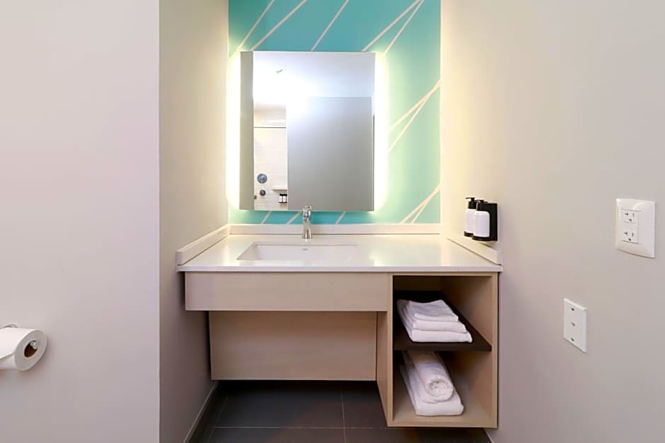 Avid Hotels Tijuana Otay By IHG