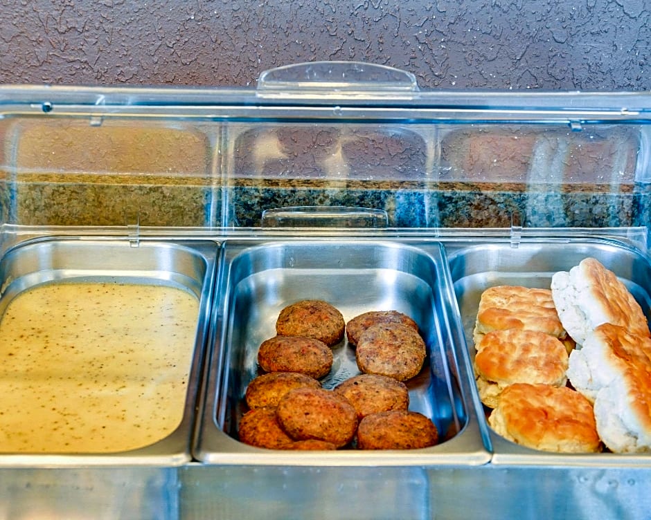 Quality Inn & Suites Hot Springs-Lake Hamilton