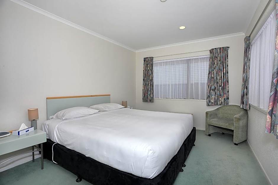 Pavilion Motel & Conference Centre