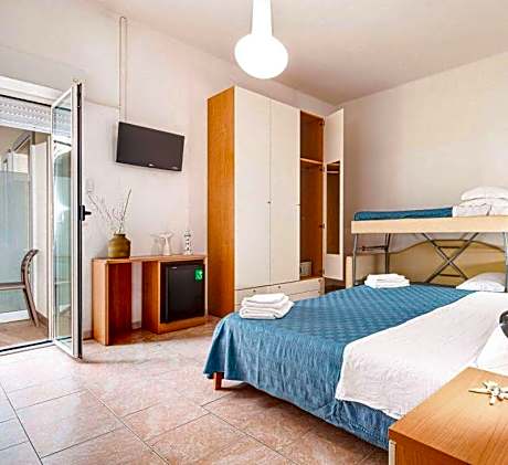 Quadruple Room with Balcony