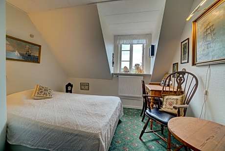 Single Room with Garden View