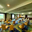Holiday Inn Express Pearland By IHG