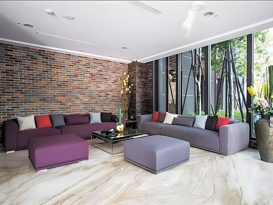 Imperial Dynasty Exquisite Hotel