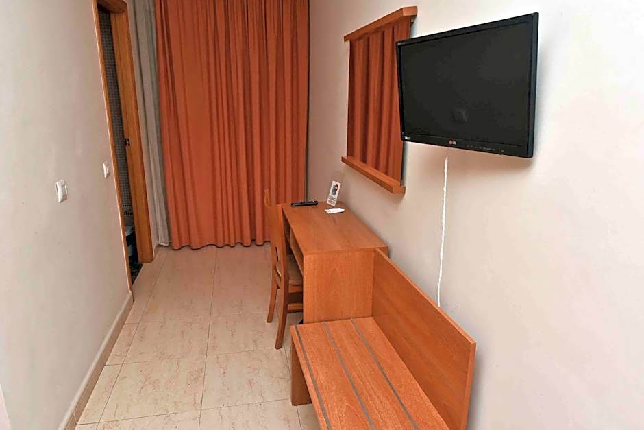 Foto 1 dari 6 — Single Room