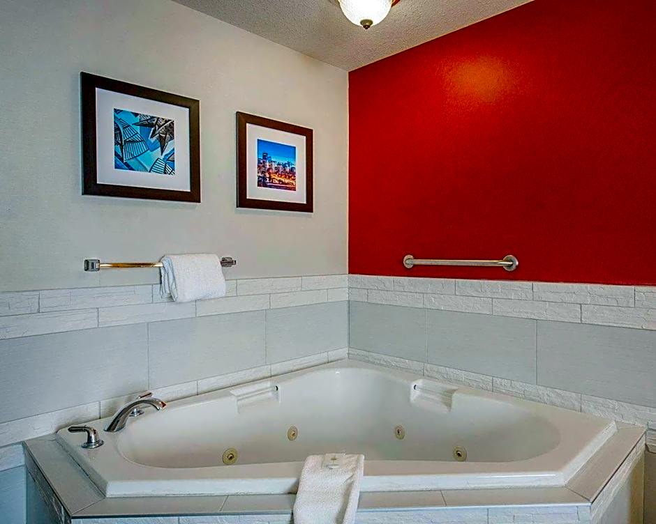 Comfort Inn & Suites Calgary - University