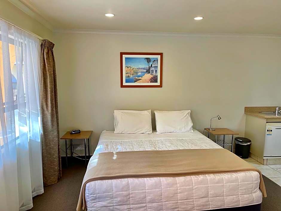Hobson's Choice Motel