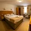 Sturdy`s Castle - Historic Coaching Inn near Blenheim Palace, Oxfordshire