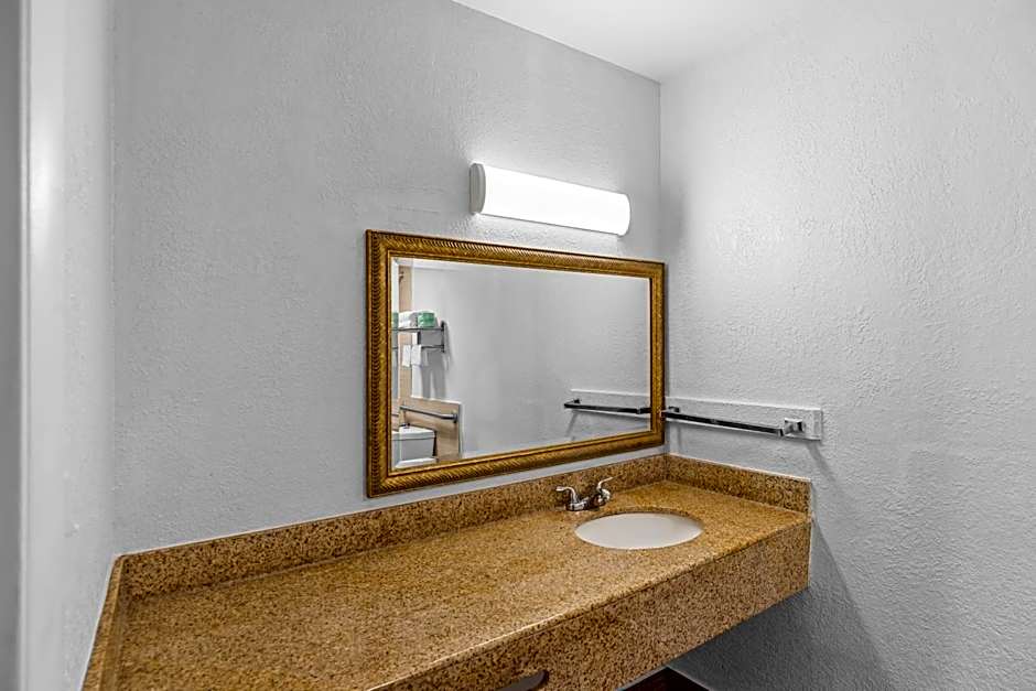 Americas Best Value Inn - Richmond South