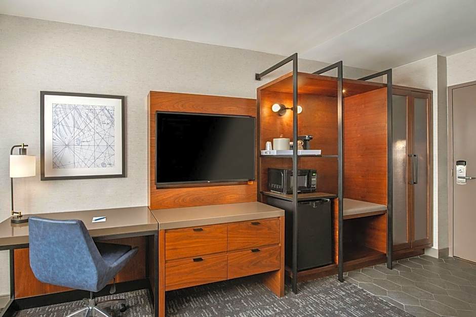 Four Points by Sheraton Los Angeles Westside