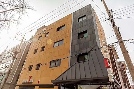 Suwon Tan