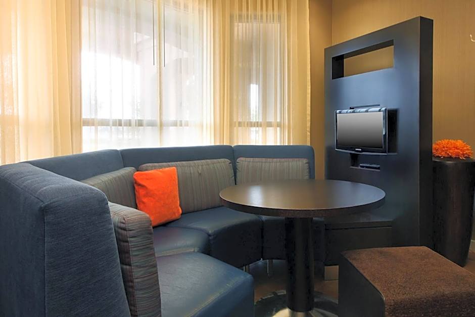 Courtyard by Marriott Salinas Monterey
