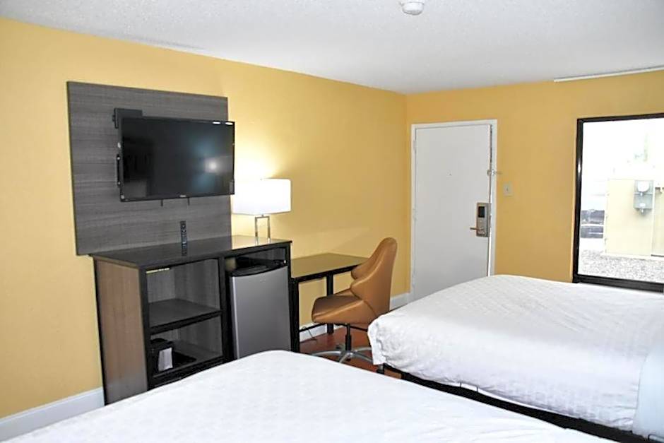 Baymont by Wyndham Macon I-75