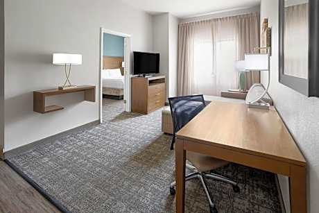 One-Bedroom King Suite