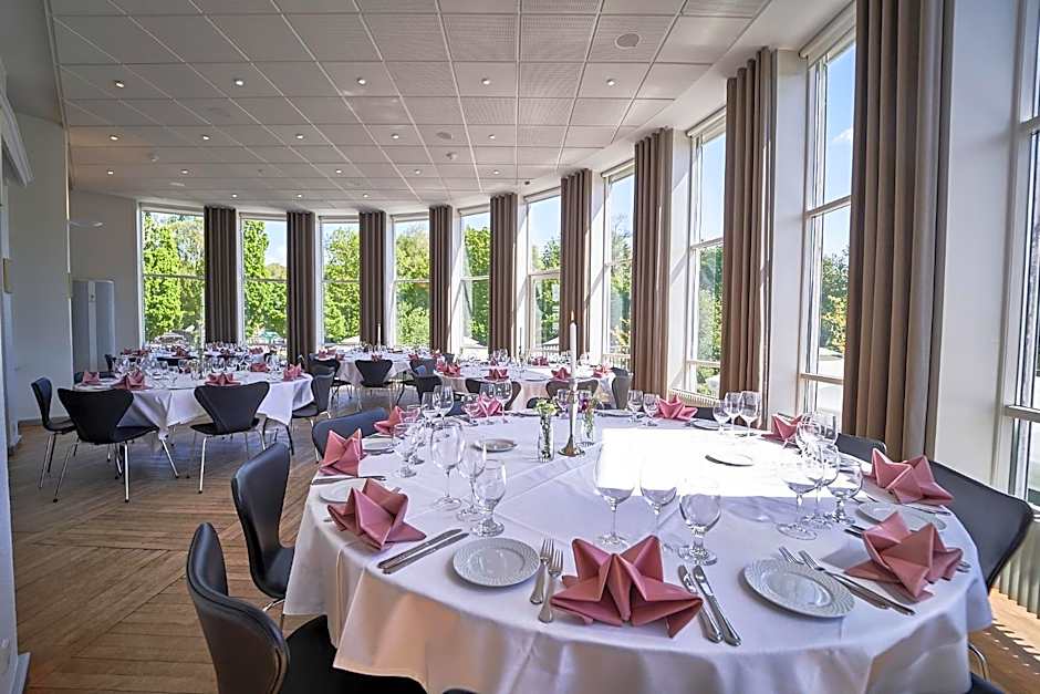 Vejlsøhus Hotel and Conference Center