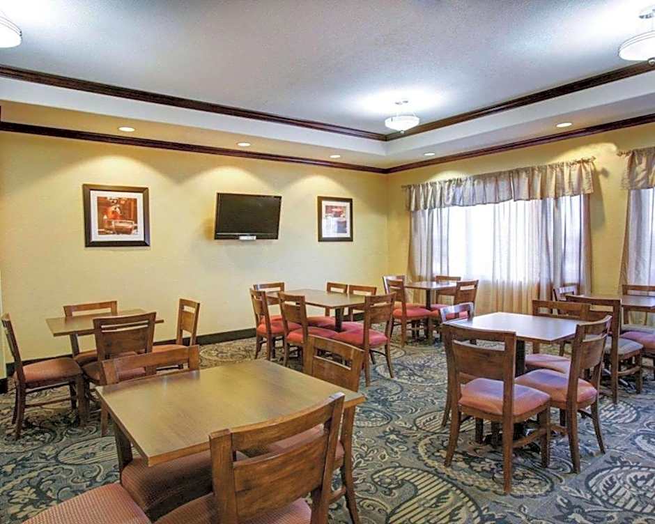 Comfort Inn & Suites Navasota