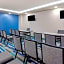 La Quinta Inn & Suites by Wyndham San Antonio Alamo City