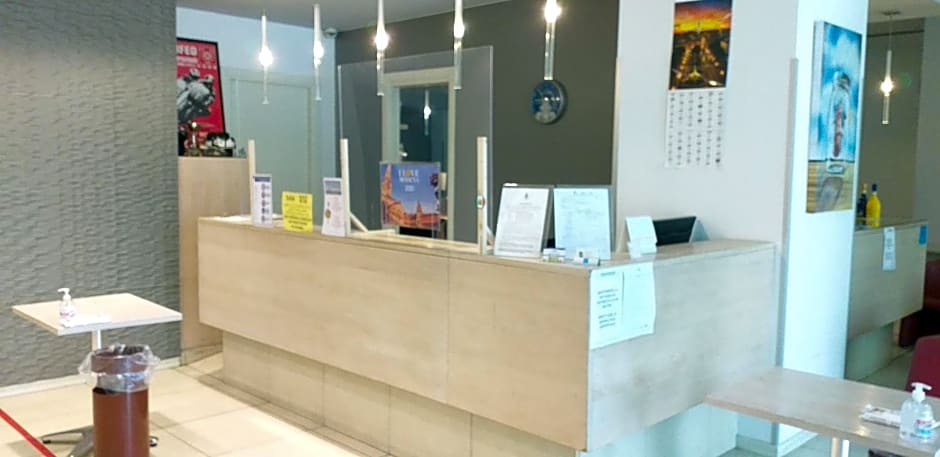 Hotel Lux