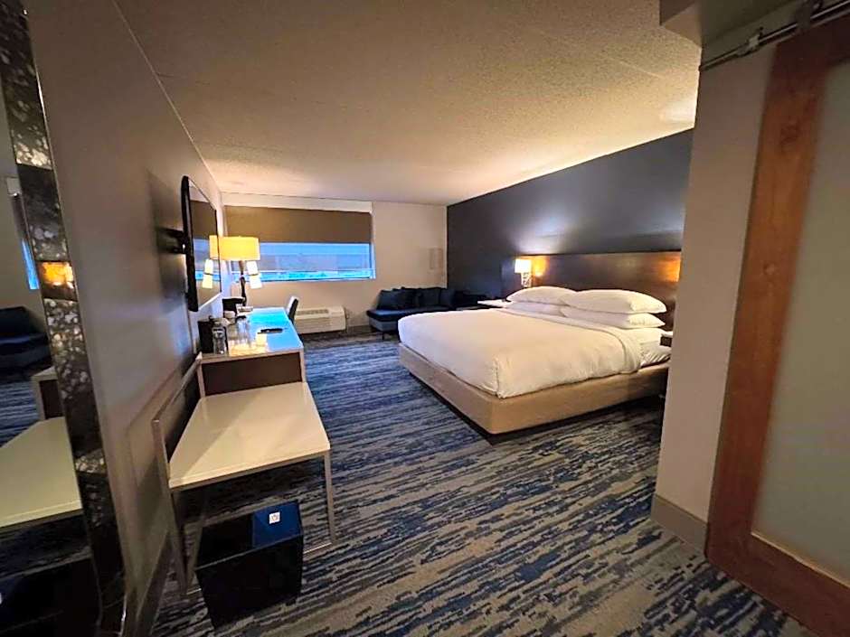 Skyline Hotel Detroit Airport, SureStay Collection by Best Western