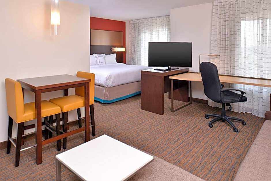 Residence Inn by Marriott Cedar Rapids South