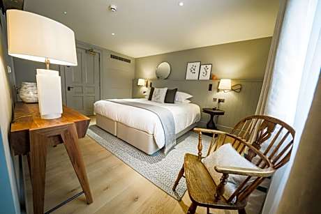 Wellington Lodge Double Room