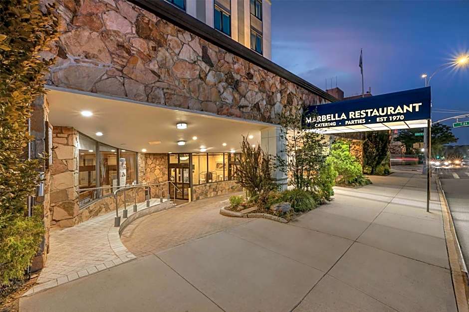 Best Western Queens Gold Coast