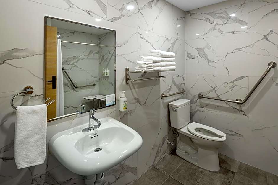 Baymont by Wyndham West Edmonton