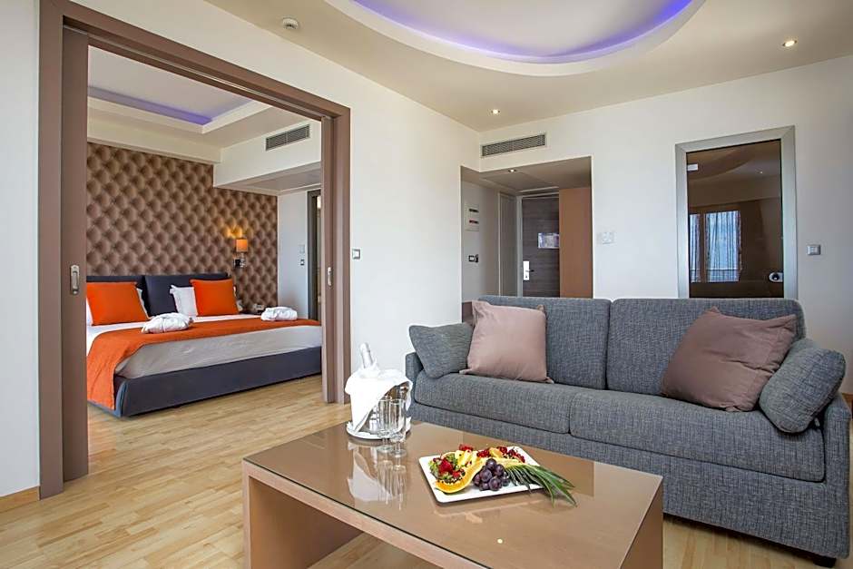 Pegasos Deluxe Beach Hotel