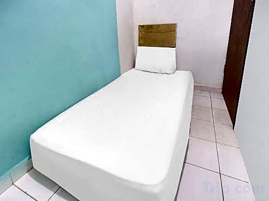 Hotel O Solo Baru Homestay Syariah