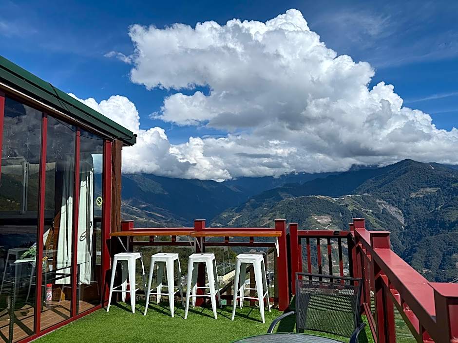 Dindai Glass Vacation Villa