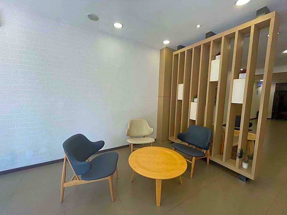 Hanting Express Wuhan Minhang Community – Wuhan, OH