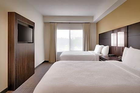 One-Bedroom Queen Suite with Sofa Bed - Hearing Accessible