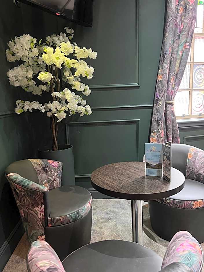 The Popinjay Hotel