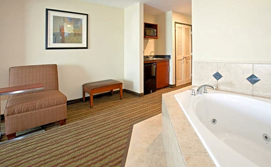 Holiday Inn Austin North By IHG