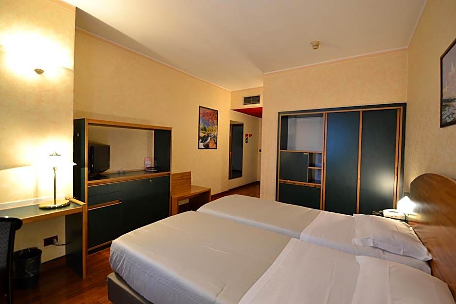 Sun Hotel