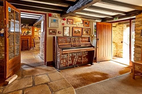 The Crown Inn, Church Enstone