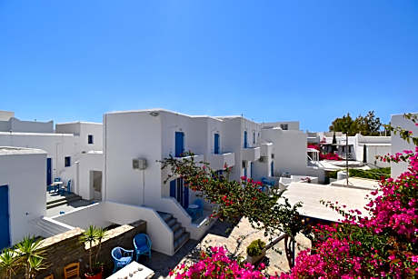 Ayeri Hotel