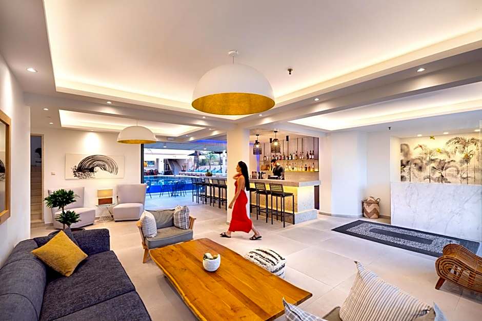 La Stella Suites