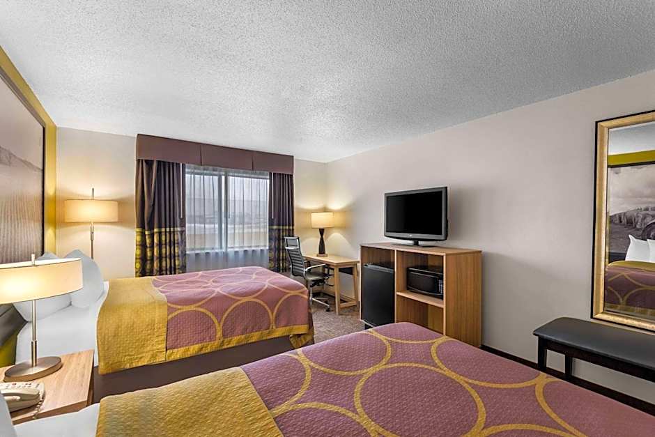 Super 8 by Wyndham Oelwein