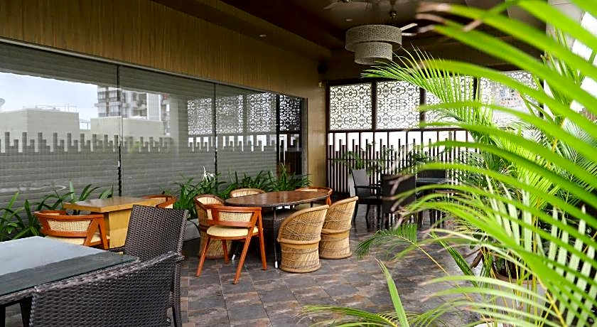 Efcee Sarovar Premiere