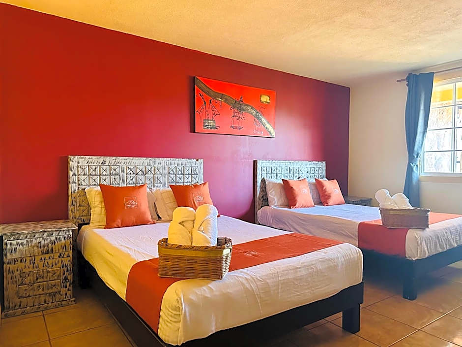 Hotel & Suites Cerro Roj0