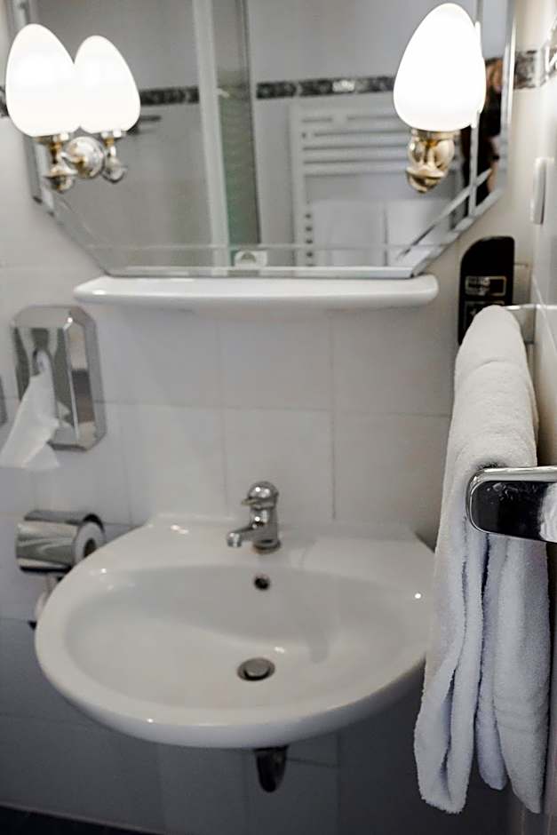 Bach Hotel