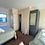 Beachcomber Lodge & Backpacker