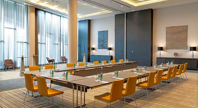 Centro Westside by Rotana