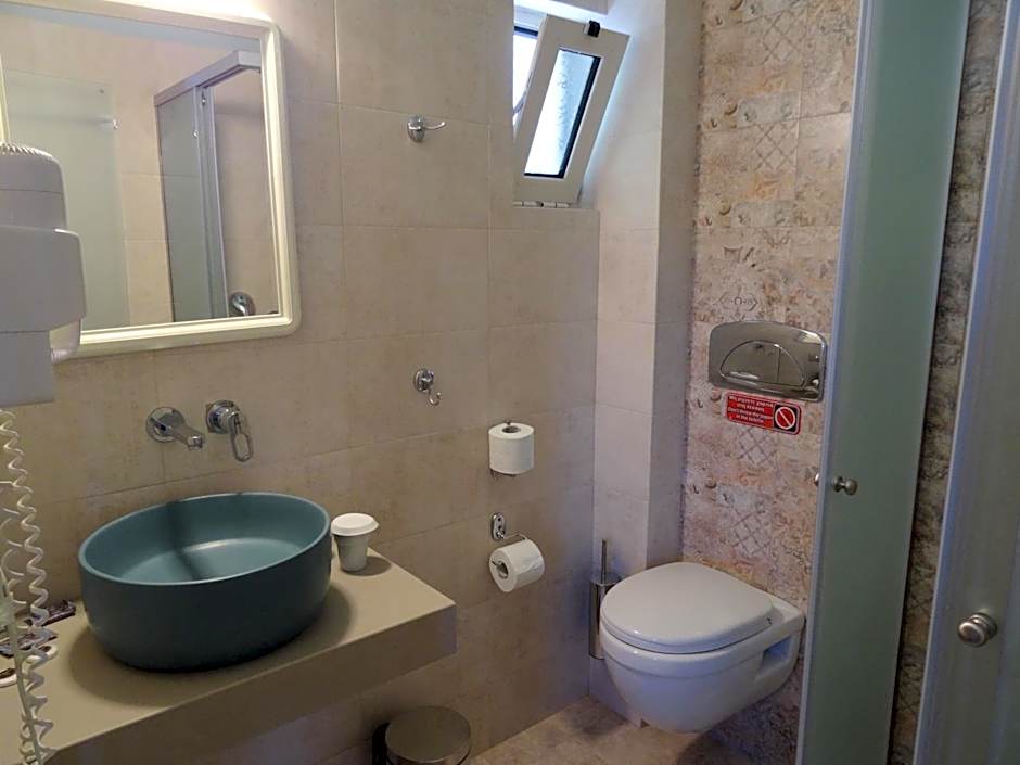 Thalassa House Apartments