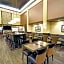 Hampton Inn By Hilton & Suites Milwaukee/Franklin