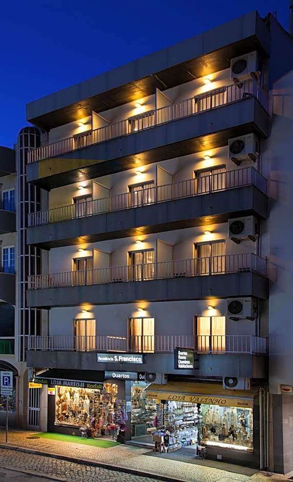 Residência São Francisco by Umbral